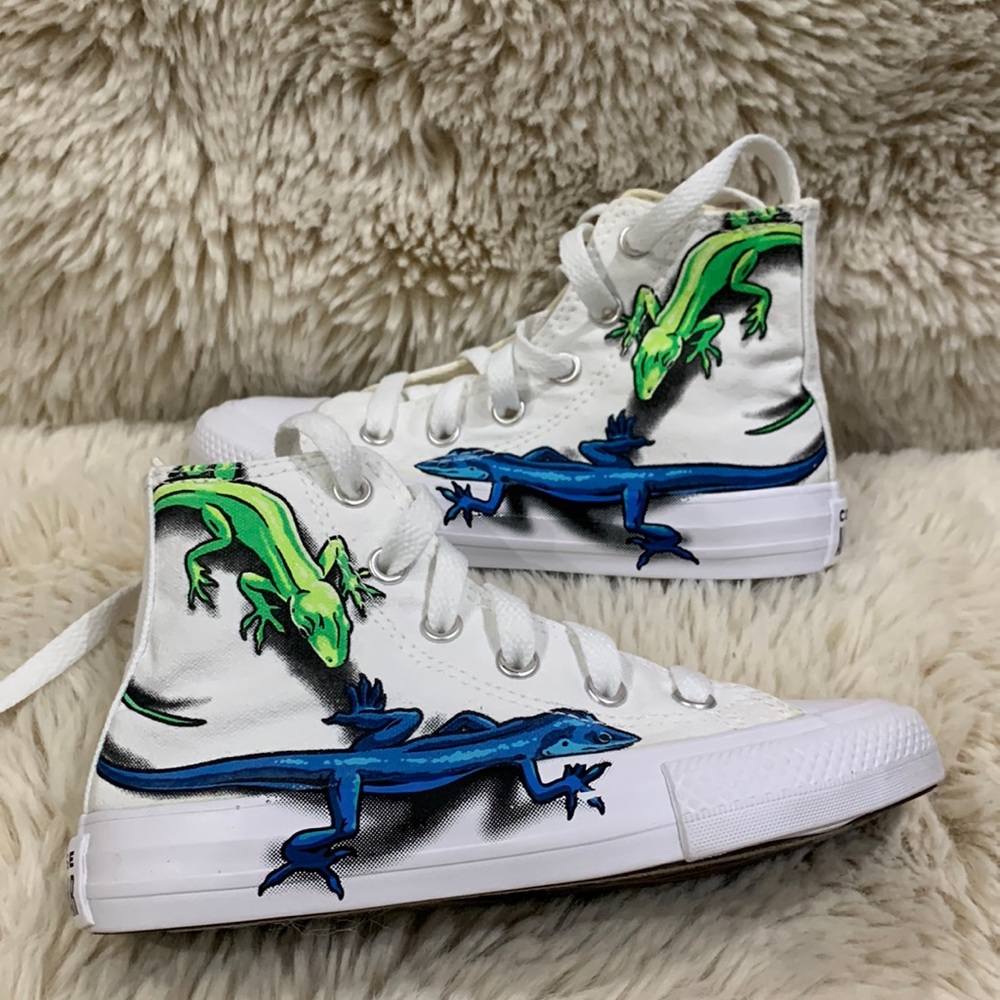 Hi Top Converse SZ 11 Jr (kids)